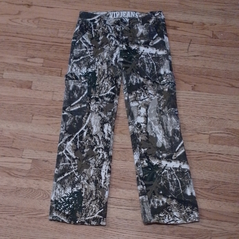Camouflage Jeans Realtree Style Branches Tree Leafs, Hunting Nature Utility Camo